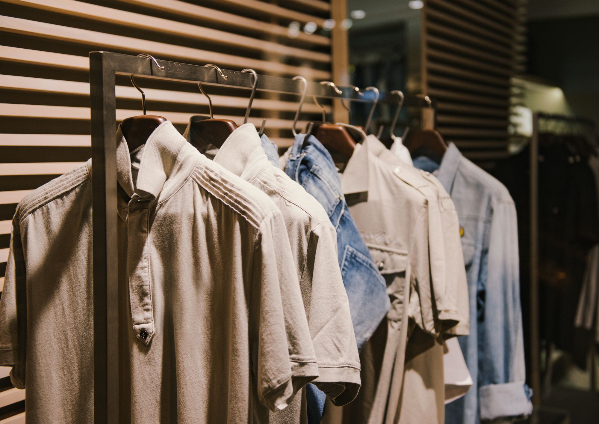 לבוש ספורט אלגנט לגבר